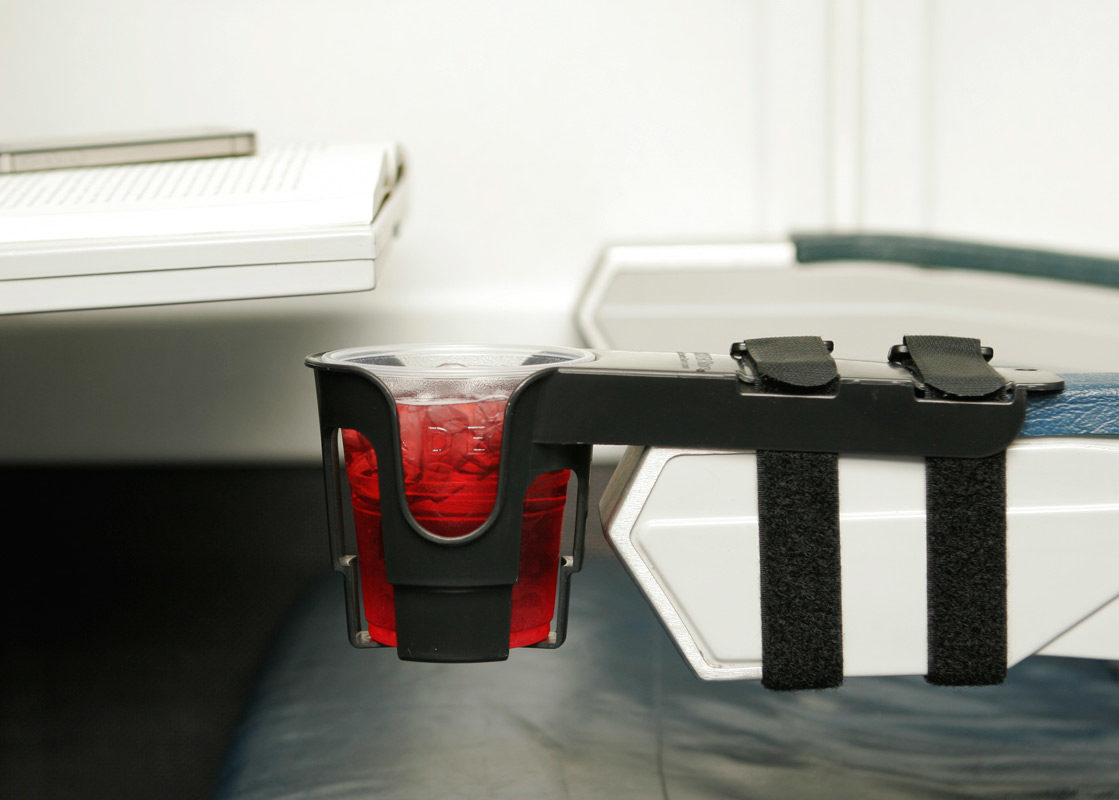 airplane-cupholder